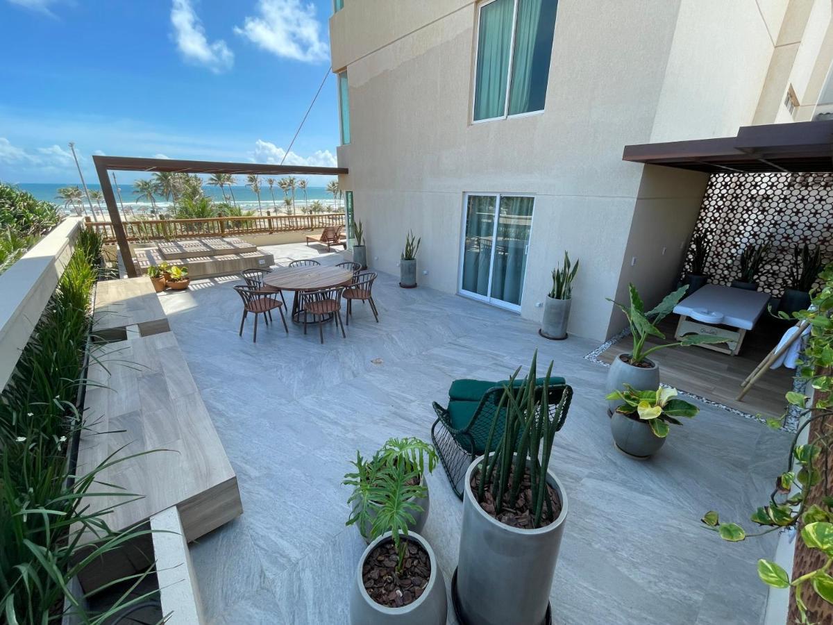 פורטאלזה Gran Mareiro Hotel מראה חיצוני תמונה Rooftop terrace at a luxury hotel in Cancun, Mexico