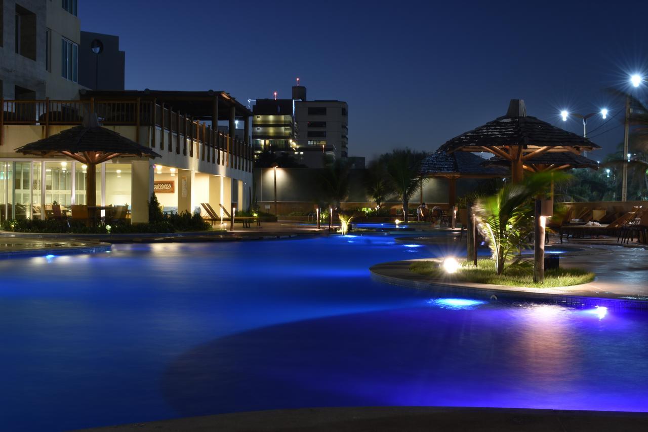 פורטאלזה Gran Mareiro Hotel מראה חיצוני תמונה The pool at the Kempinski, Muscat
